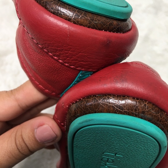 Tieks Red Leather Round Toe Flats Sise 8 - Picture 6 of 13